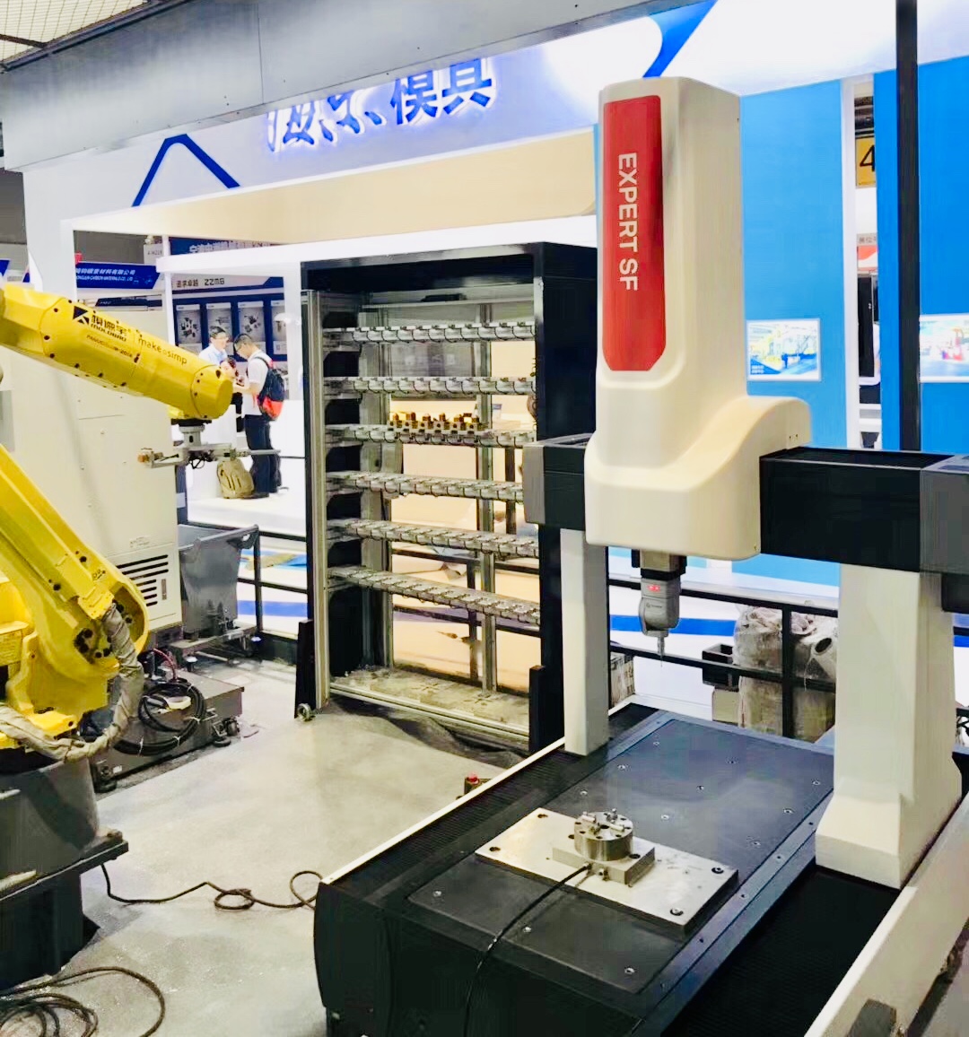 大放异彩 | 澳门小龙人论坛9094三坐标多样亮相DMC 2019模具展(图1)